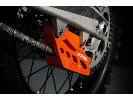 ACERBIS Zadné vodidlo reťaze KTM SX / SX-F '07-22; EXC / EXC-F '08-'23; Husqvarna TC / FC / FE /TX / FX '14-'22; Gas Gas EC / EC-E '17-'23, MC / MC-F '21-'23; Sherco SE-R / Sef-R '20-'24 oranžové
