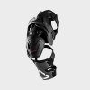 LEATT kolenné ortézy Knee Brace C-Frame Pro Carbon – čierna